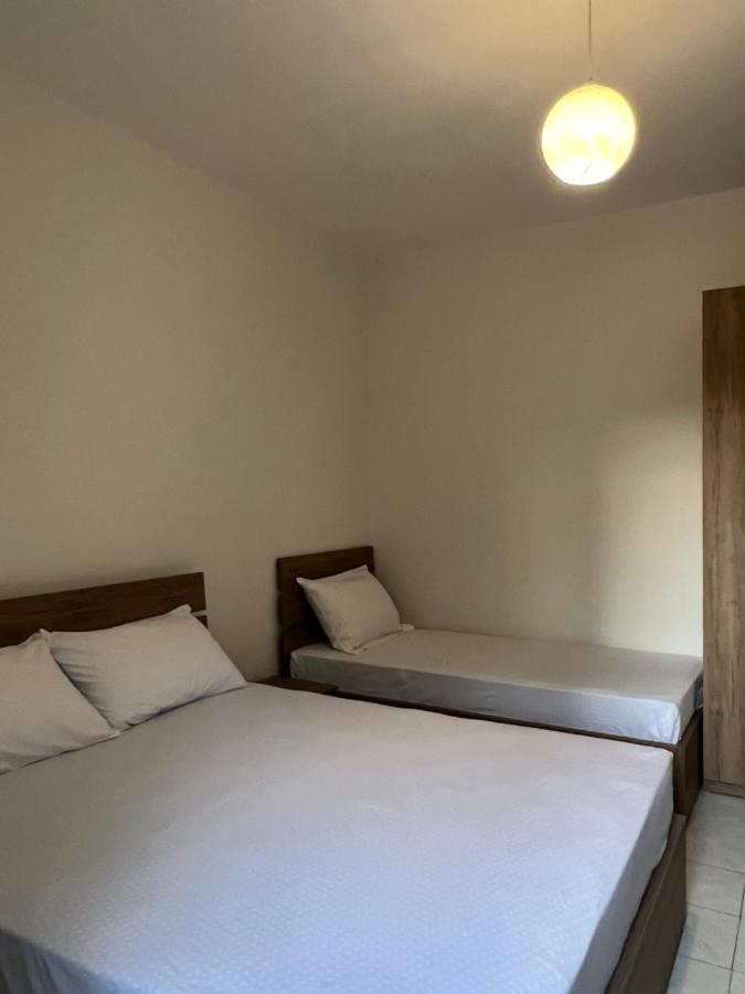 Guest House Sala Durrës Eksteriør billede